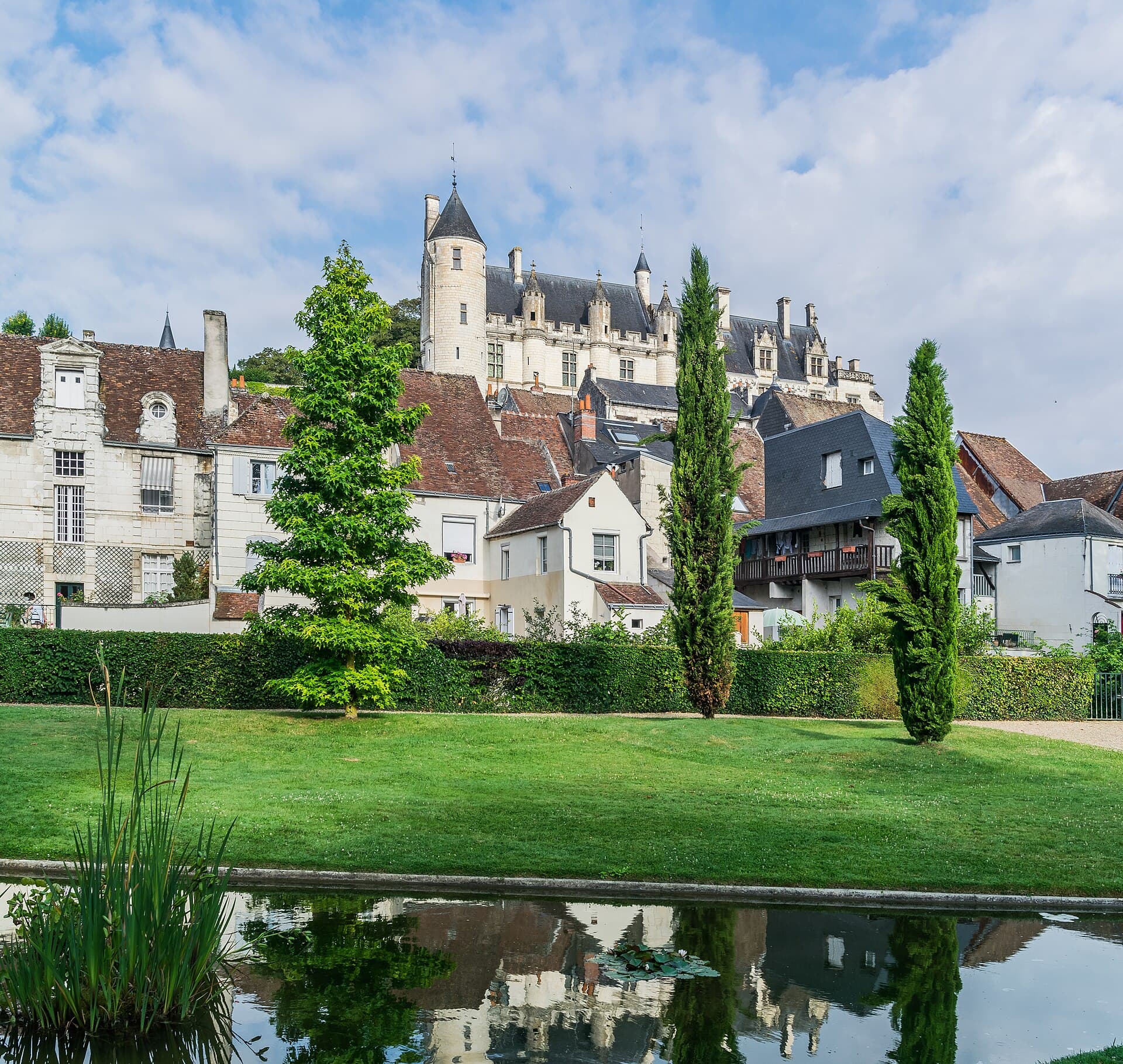 Loches